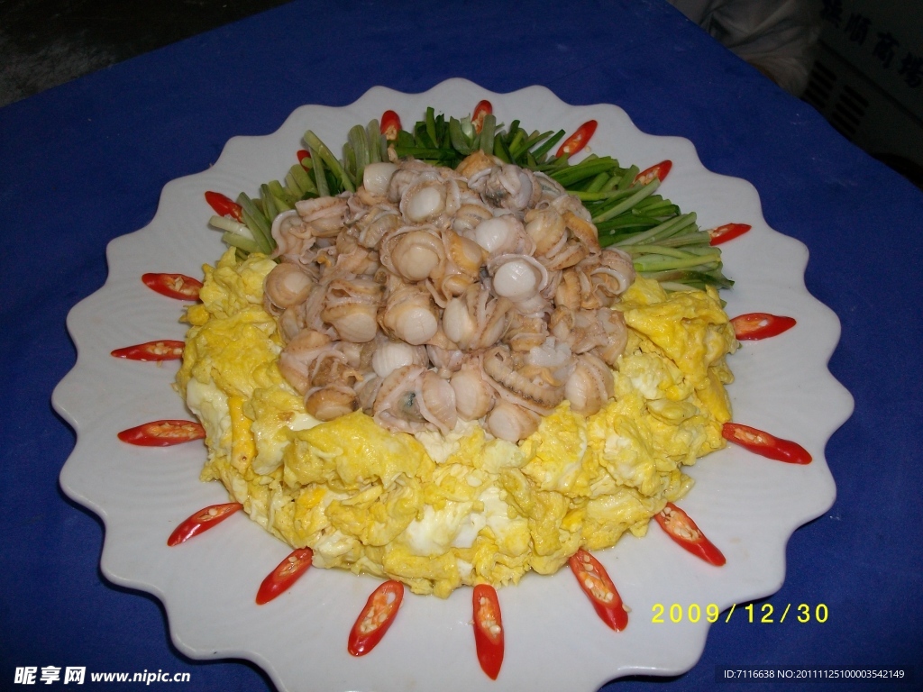 贝肉滑蛋炒韭菜