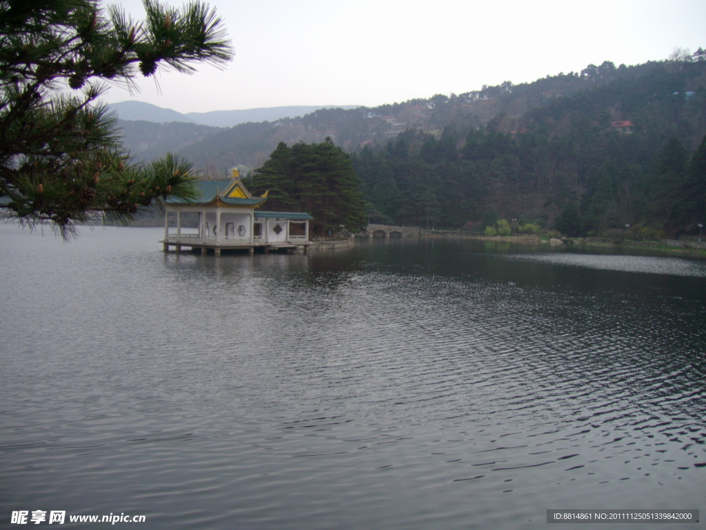 庐山 湖水
