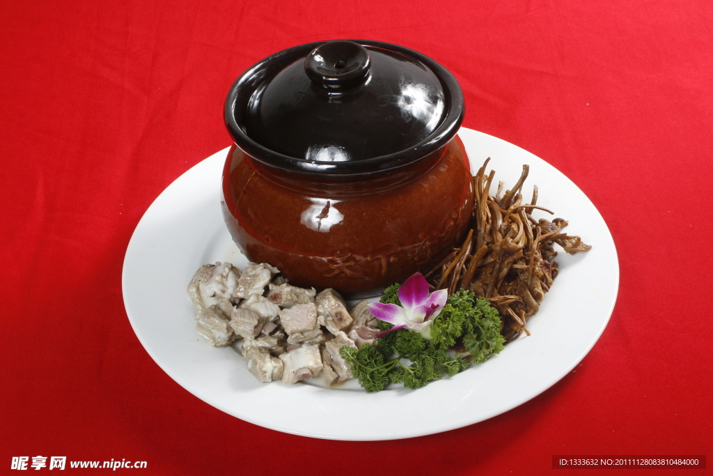 茶树菇排骨煲