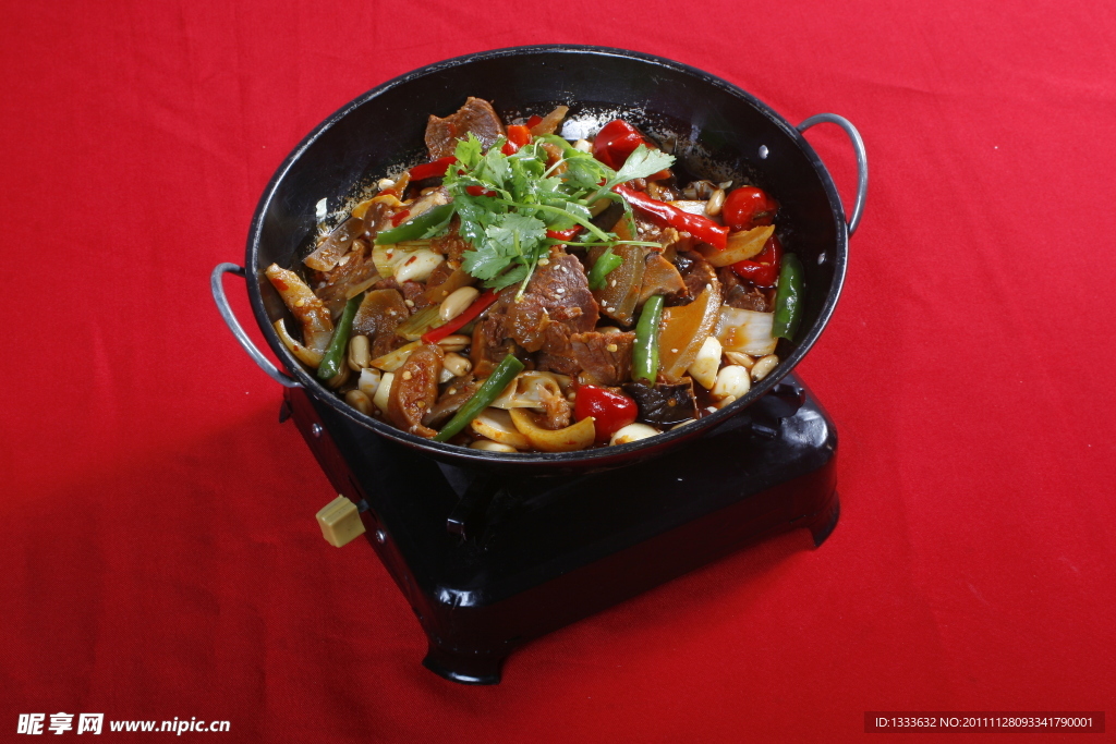 干锅带皮牛肉