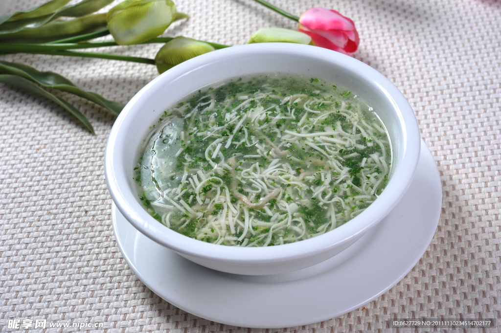 荠菜肉丝豆腐羹