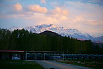 夕阳映雪山(非高清)
