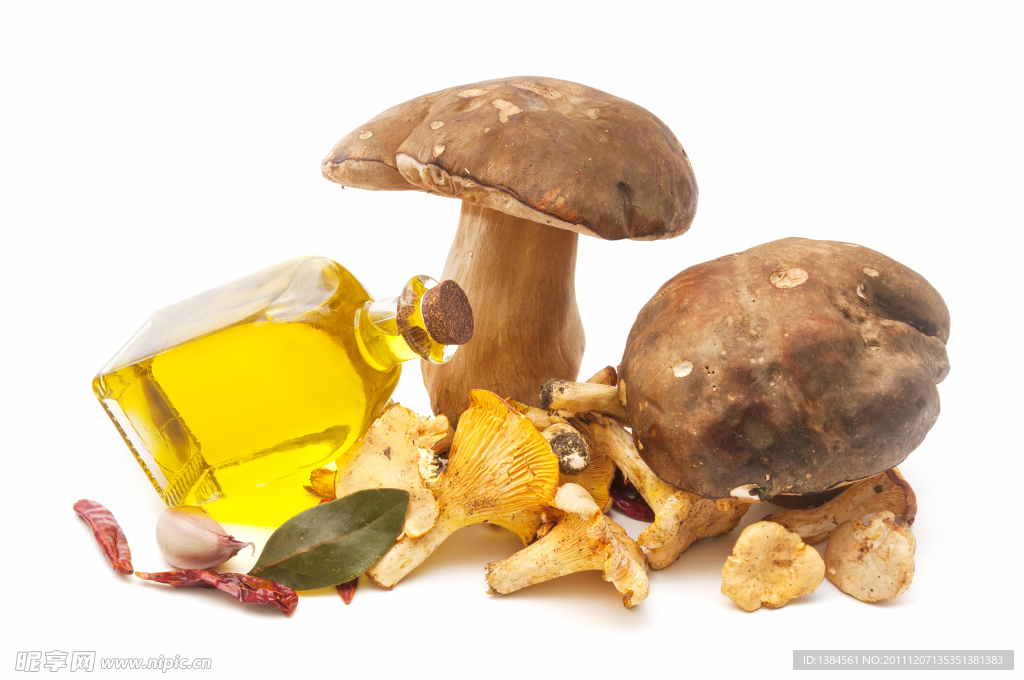 蘑菇和橄榄油