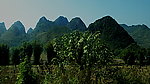层叠的峰峦
