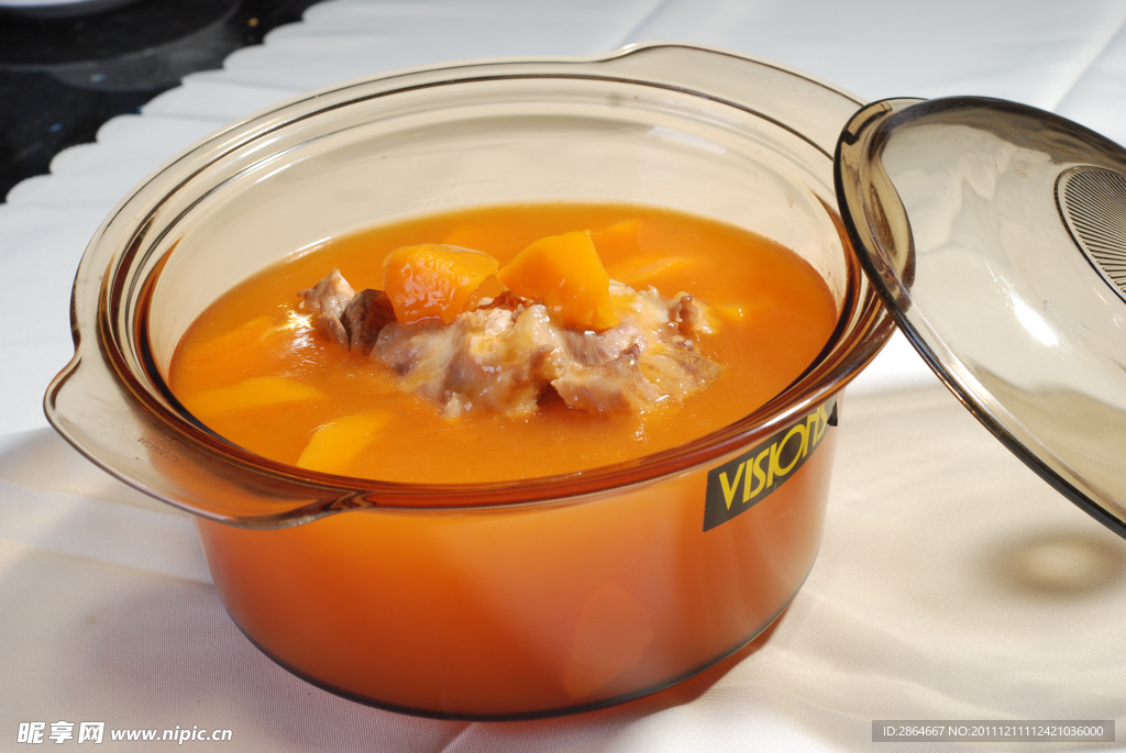 美食煲鸡汤