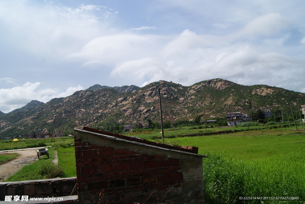 石头山