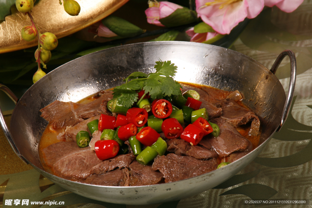 干锅带皮驴肉