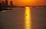 夕阳 湖水