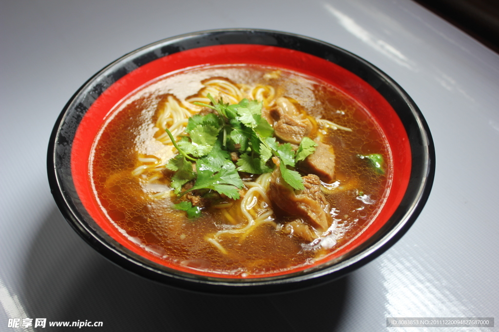 牛肉拉面