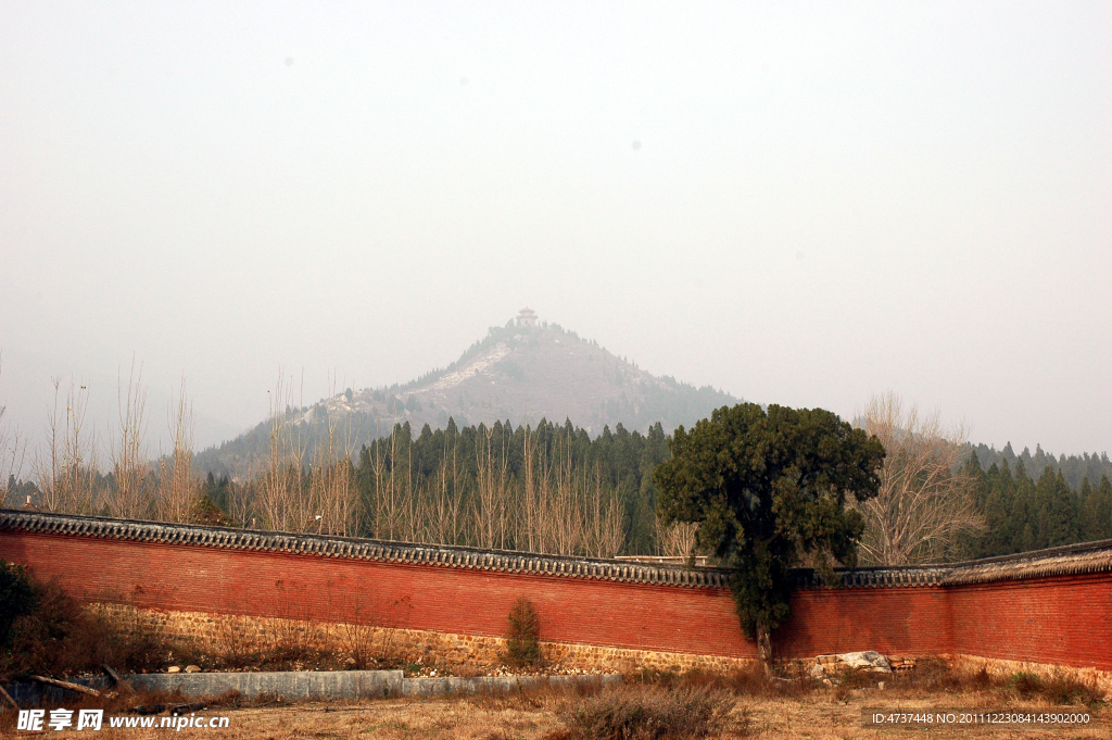 登封中岳庙后山