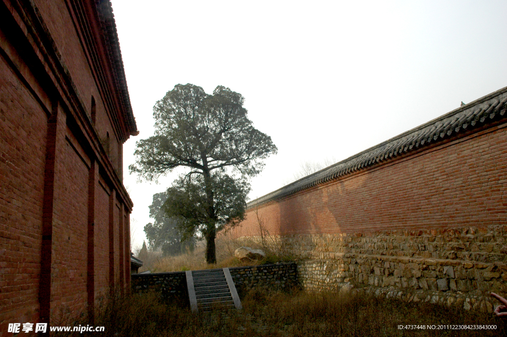 登封中岳庙后院