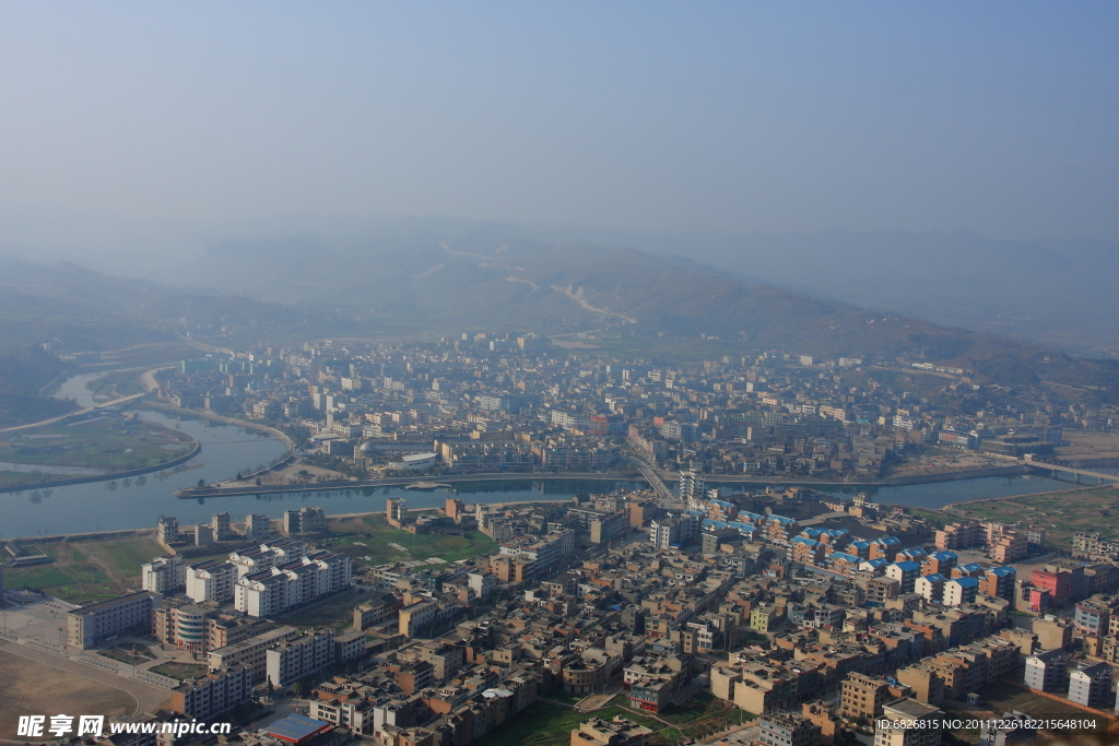 小城一景