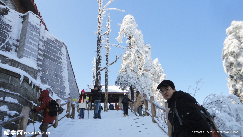 雪地台阶