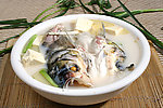 鱼头炖豆腐