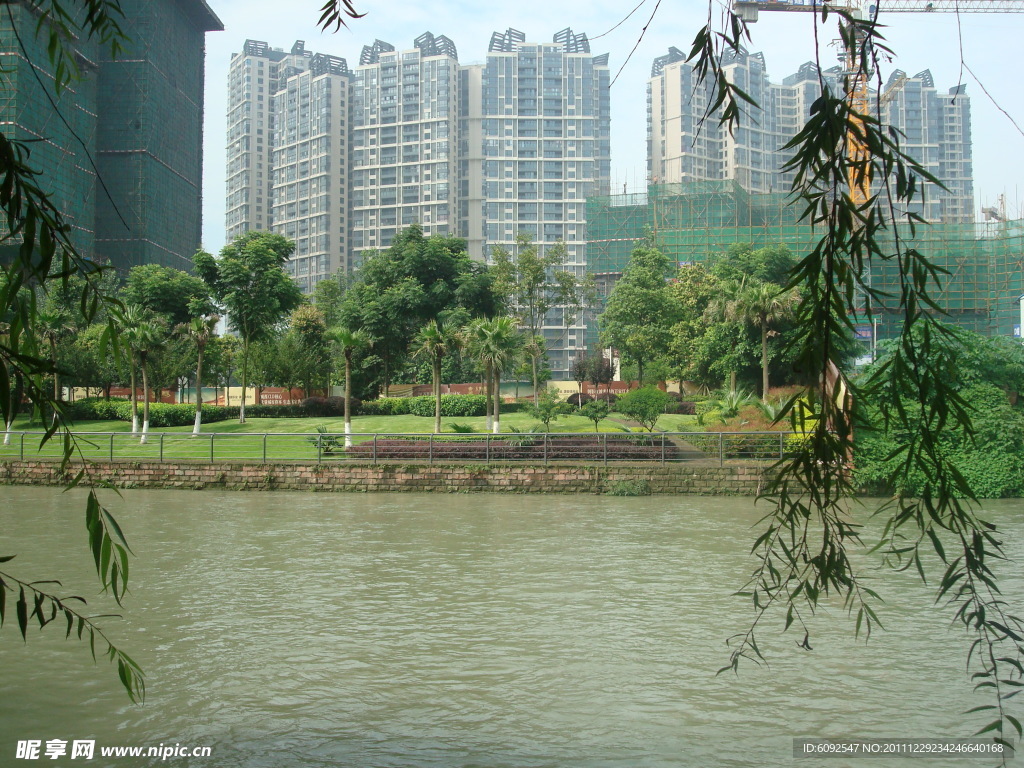 温江河