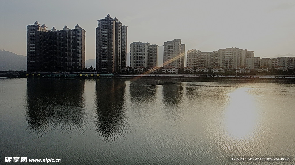 晨光