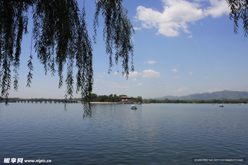 颐和园昆明湖美景