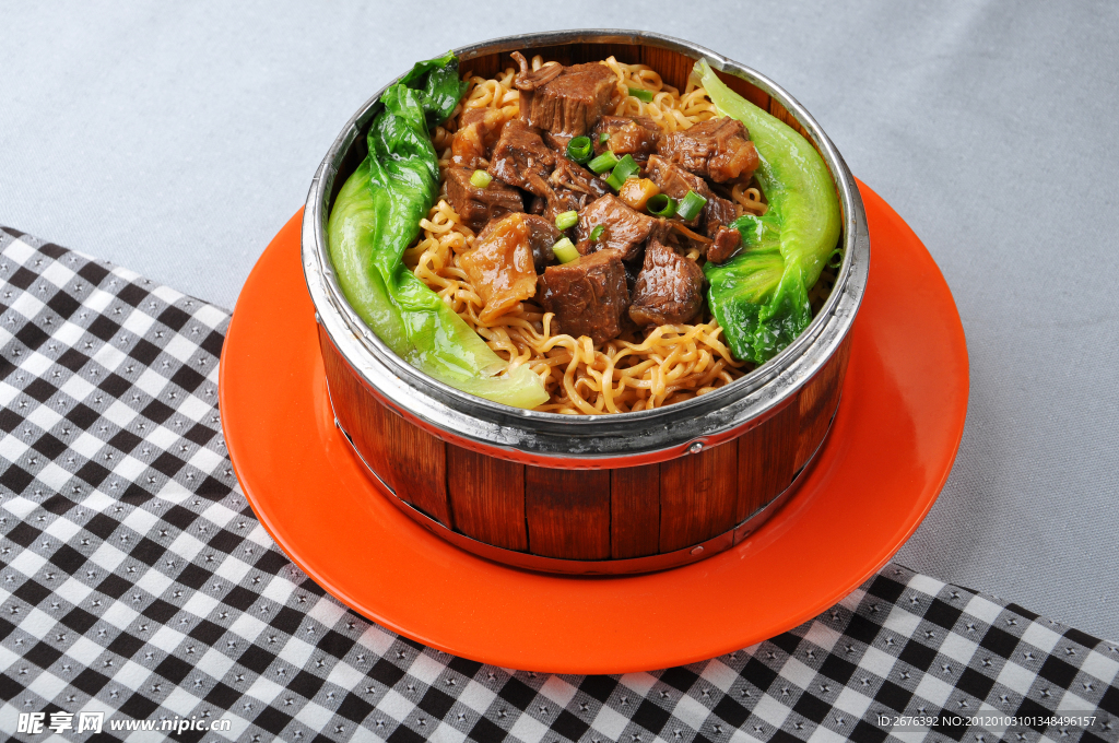 牛腩蒸粉