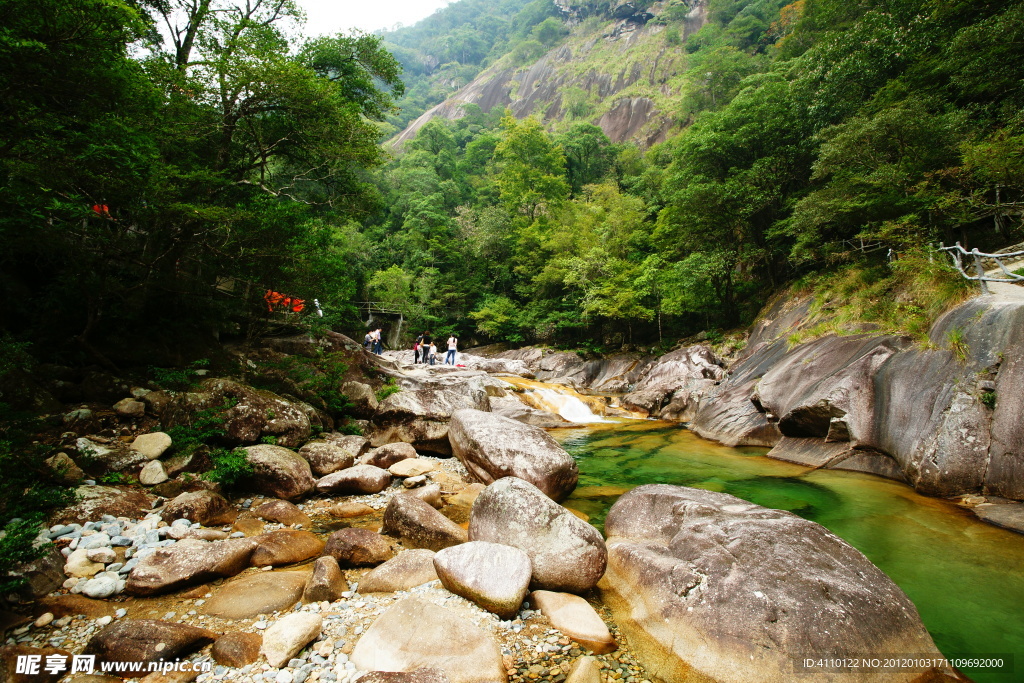 黄岗山大峡谷