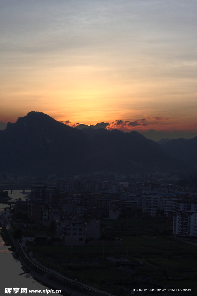 小城一景