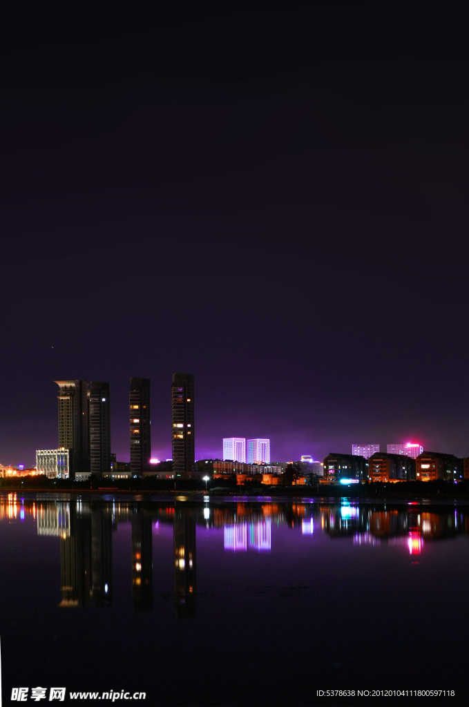 水色夜景