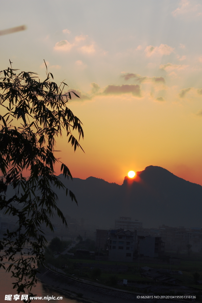小城一景