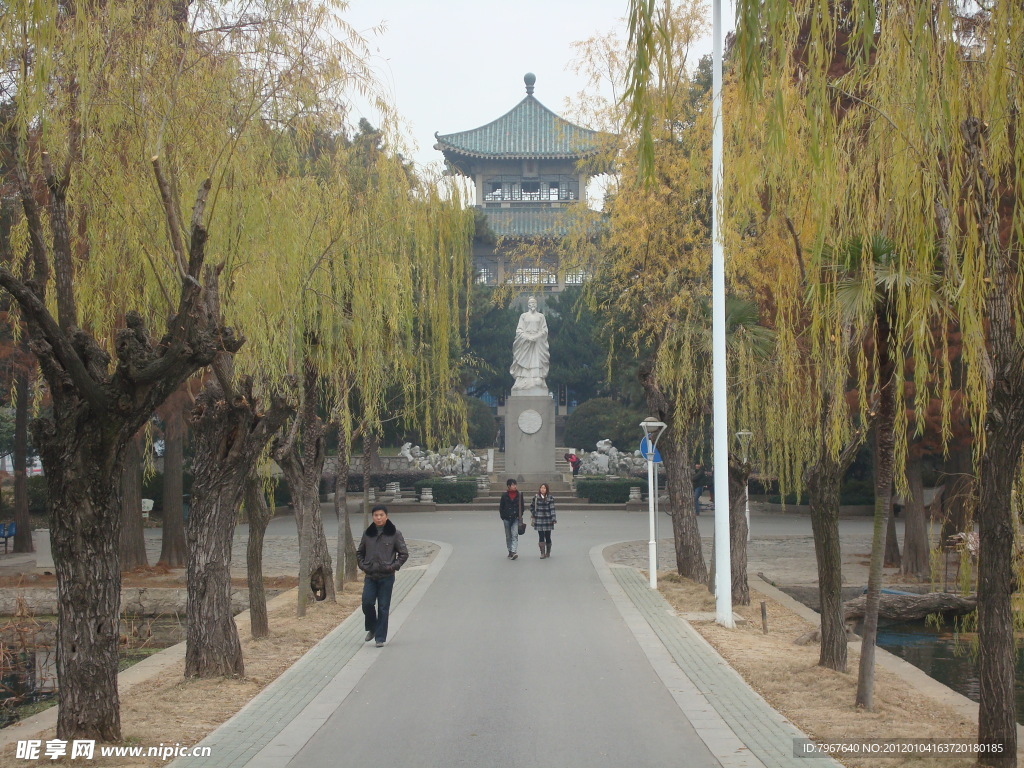 东湖行吟阁