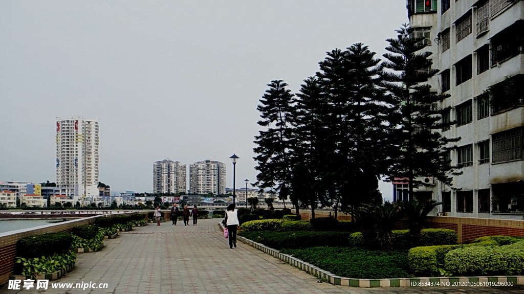海滨信步