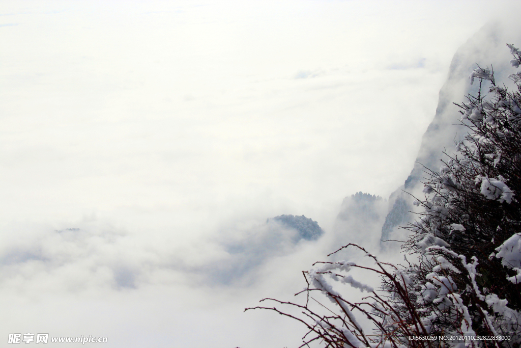 雪景 峨眉山