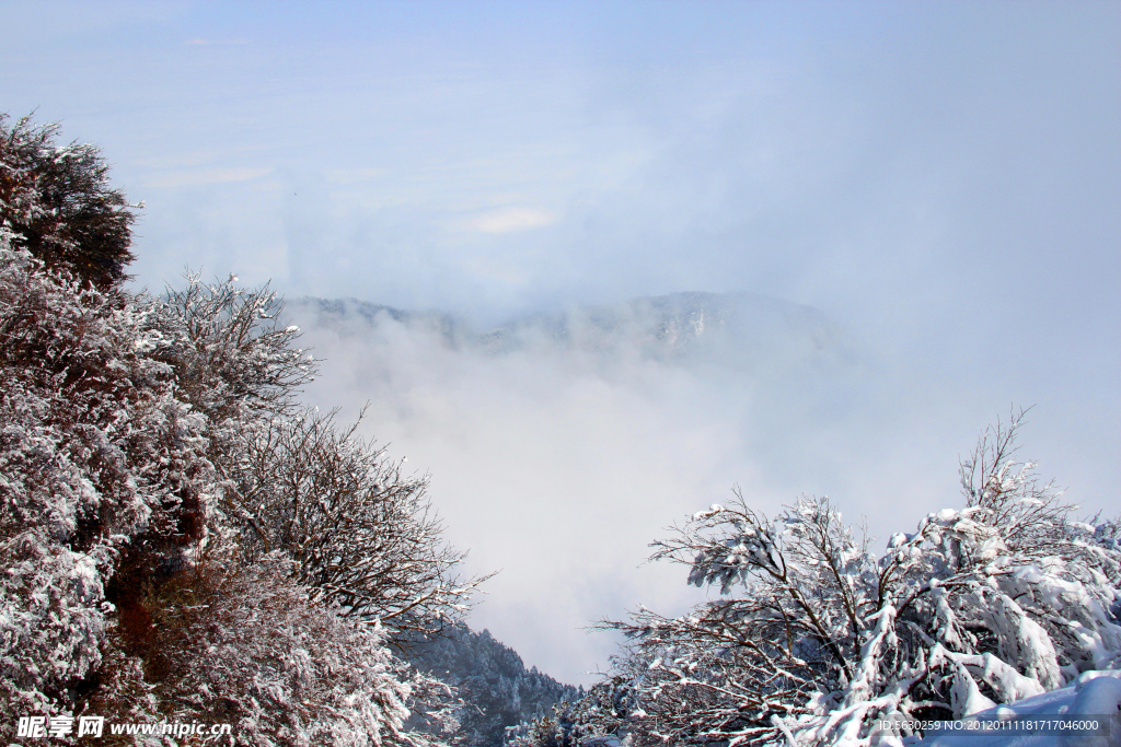 雪景 峨眉山