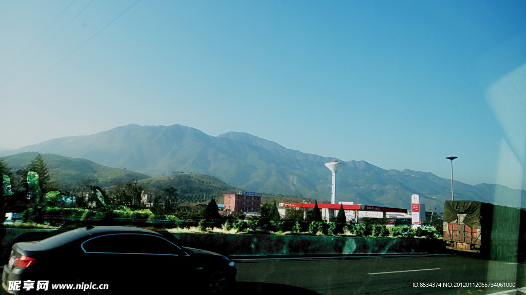 山下油站