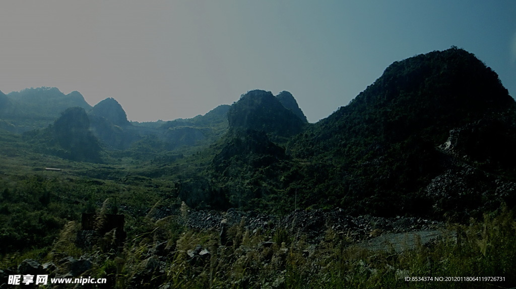 山下 碎石