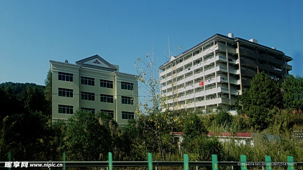 山里的旅馆