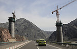 高速公路 奔驰轿车