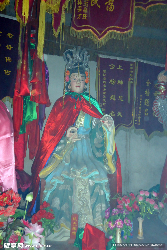 女塑像
