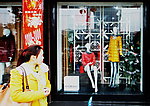 服装展窗
