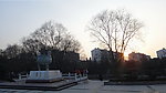广场 早晨