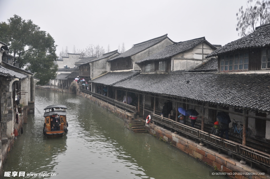 枕水江南 浓情乌镇