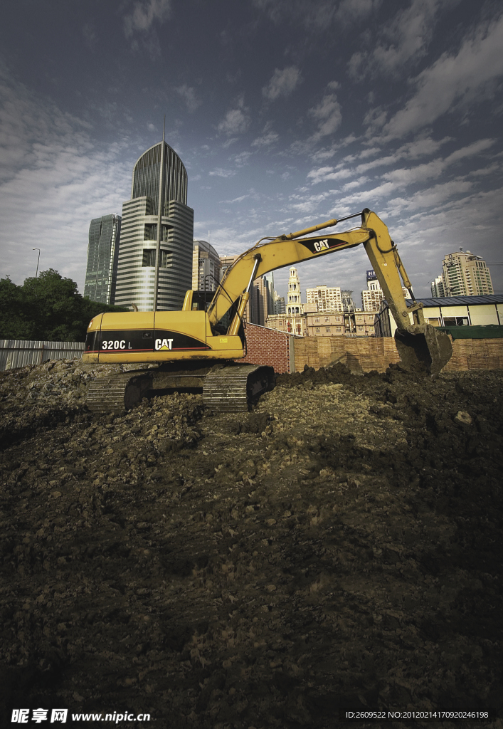 CAT320挖掘机
