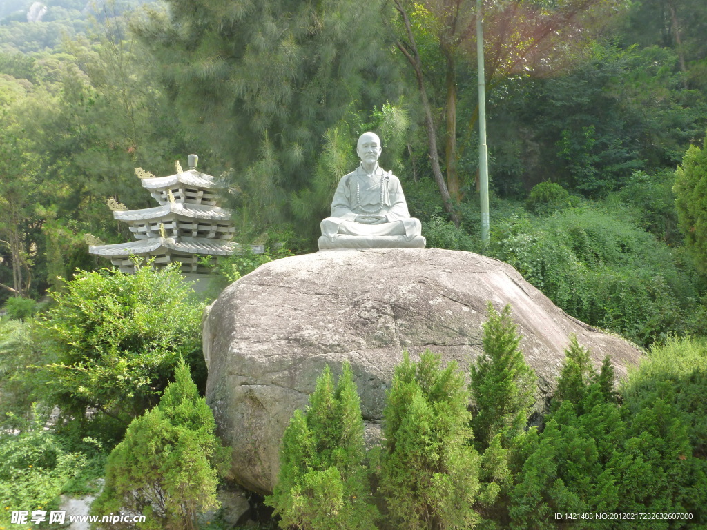 李叔同雕塑
