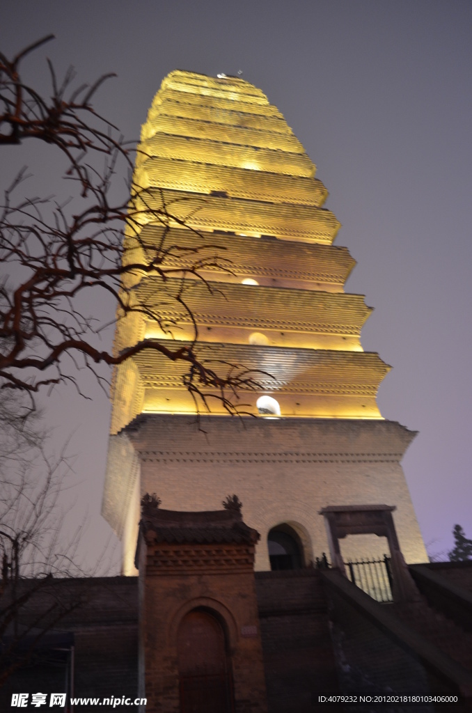 金色小雁塔(非高清)