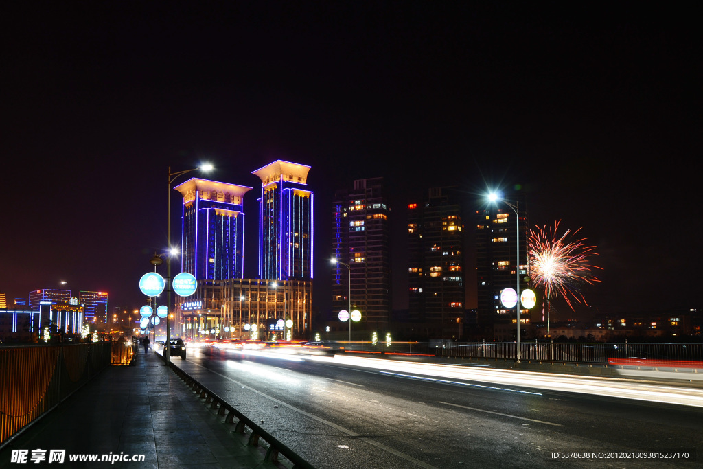 夜景桥建筑