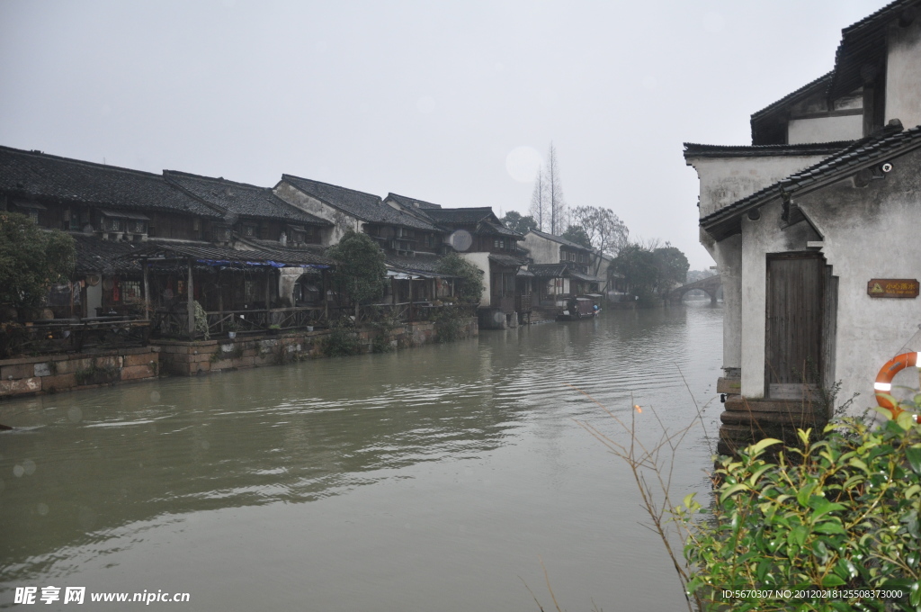 枕水江南 浓情乌镇