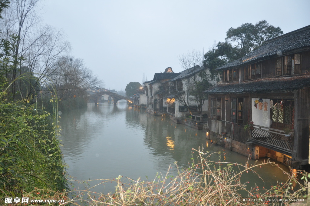 枕水江南 浓情乌镇