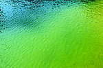 水波 绿水