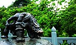 卧龙游春