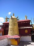 大昭寺金顶雕像