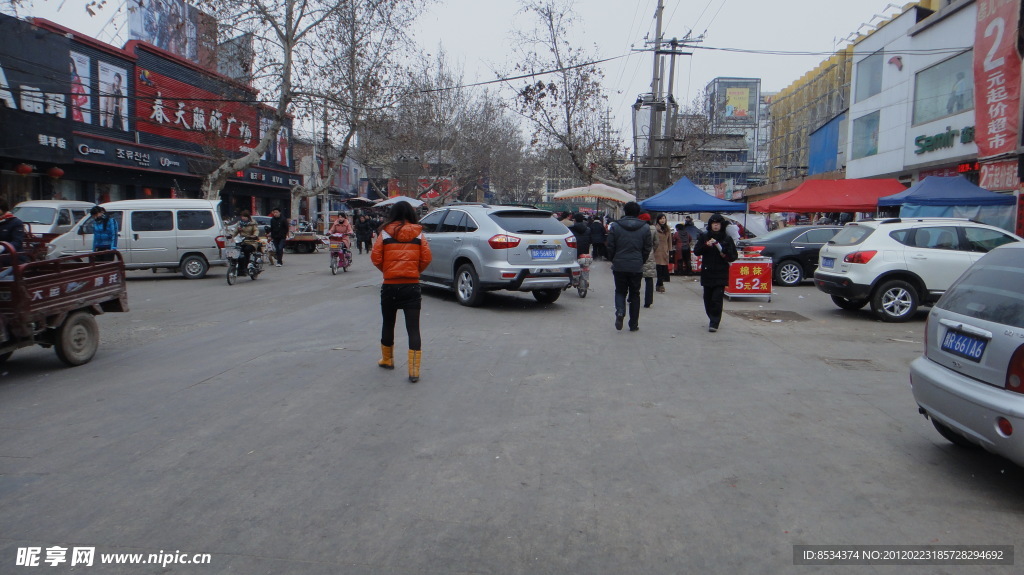 靓女出街