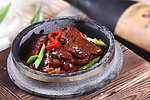 石锅牛仔骨