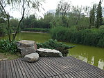 湖边